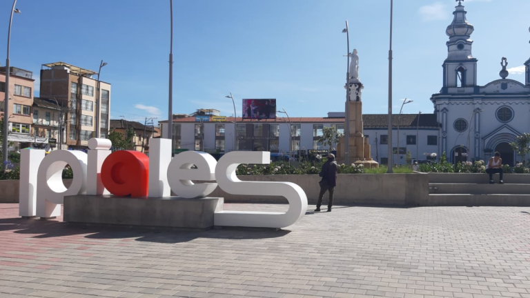 “En nombre de los ipialeños no me arrodillaré”.

 – Colombia informa